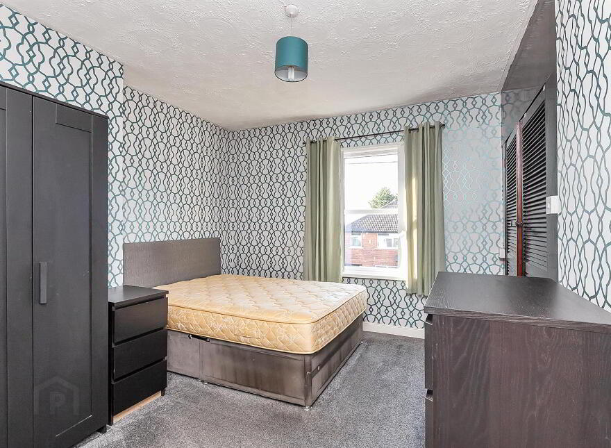 215 Carnmoney Road, Newtownabbey, BT36 6JR