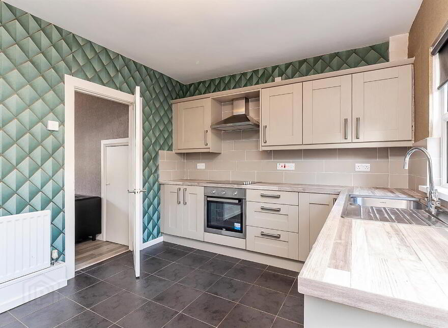 215 Carnmoney Road, Newtownabbey, BT36 6JR