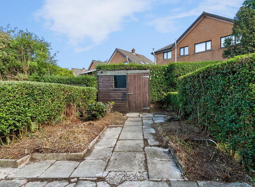215 Carnmoney Road, Newtownabbey, BT36 6JR