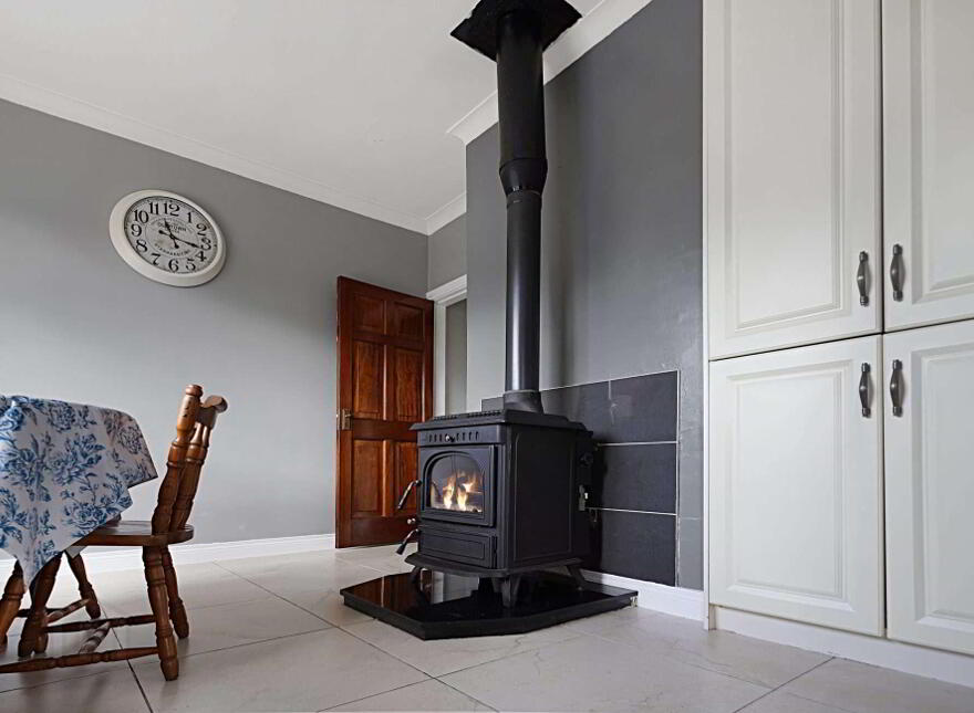 Coole, Kilmainhamwood, Kells, A82V526