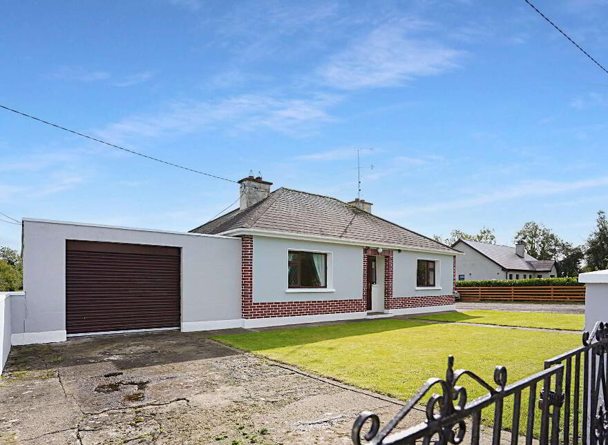 Coole, Kilmainhamwood, Kells, A82V526 photo