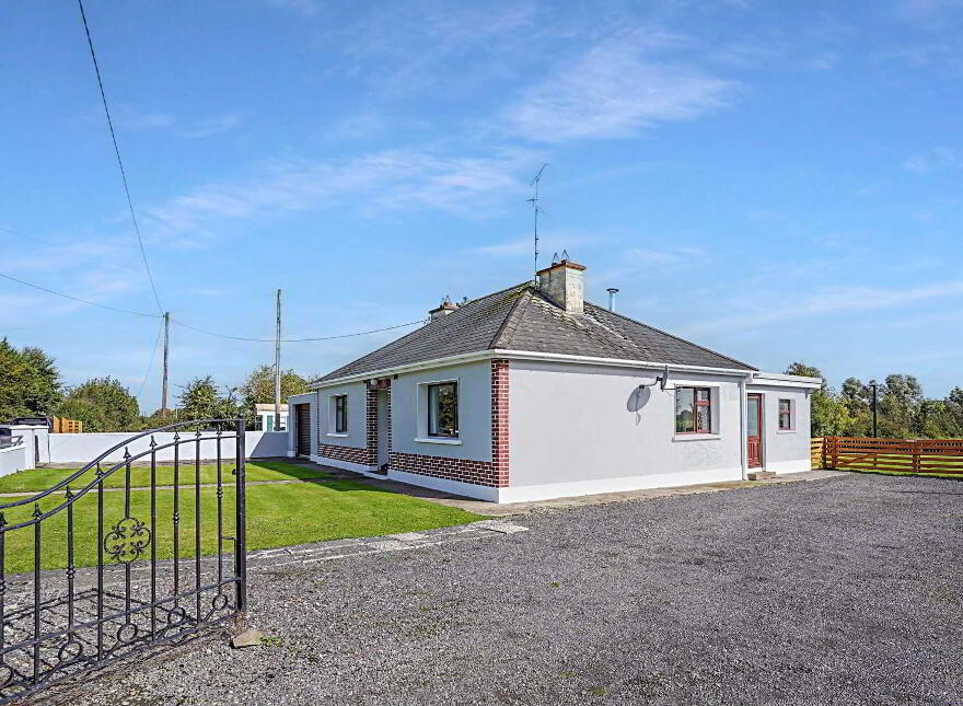 Coole, Kilmainhamwood, Kells, A82V526