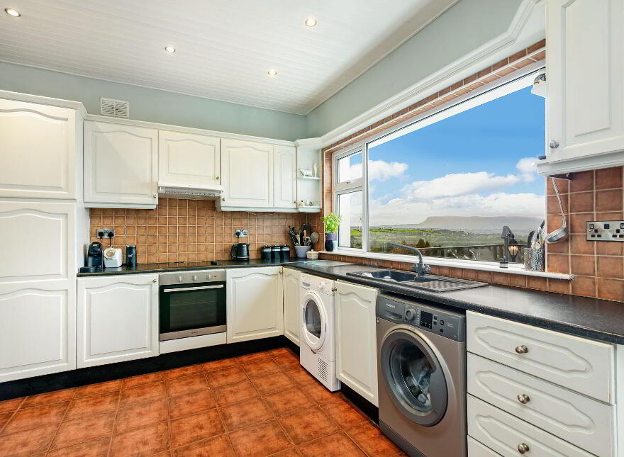 Knocknarea, Grange East