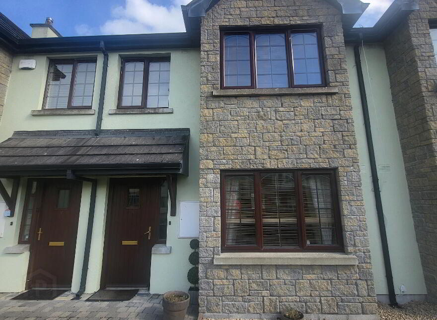 6 Crofton Court, Lough Rinn, Mohill, N41F659
