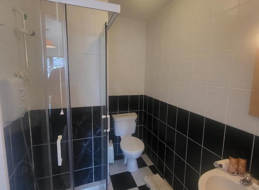 6 Crofton Court, Lough Rinn, Mohill, N41F659