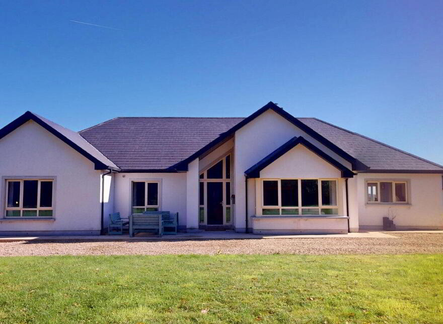 Ballinastraw, Glenbrien, Y21H9N1