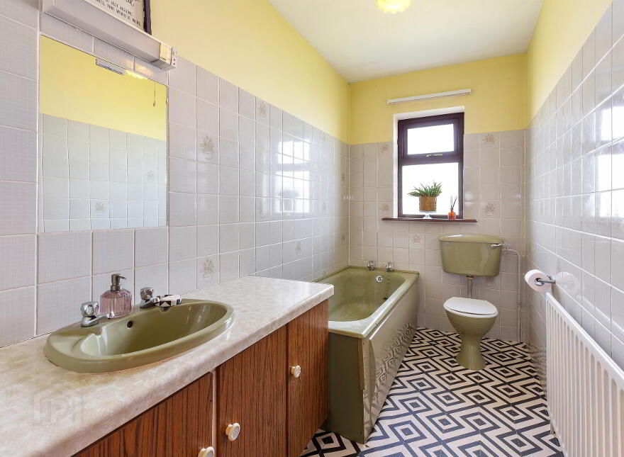 Detached Residence, Yard, C.9 Acres At, Mullagha, Slane, C15FA07