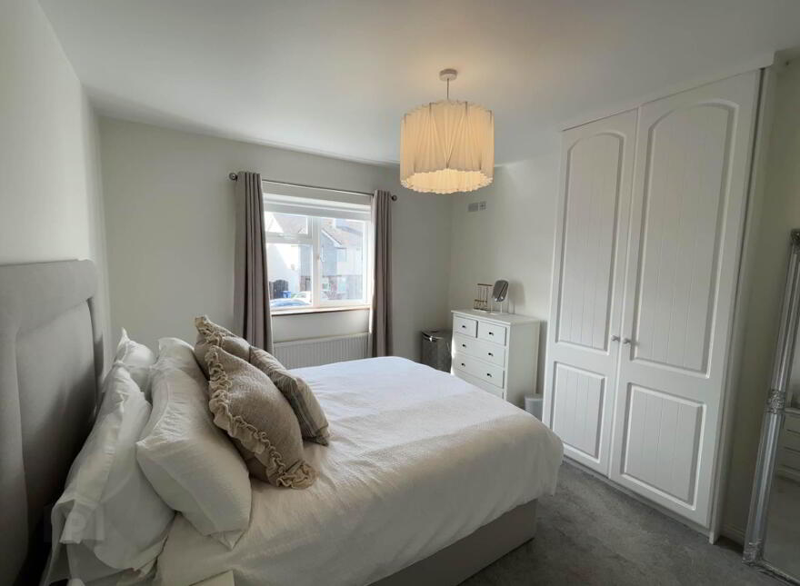 42 Cluain Dubh, Father Russell Road