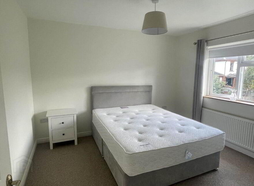 42 Cluain Dubh, Father Russell Road