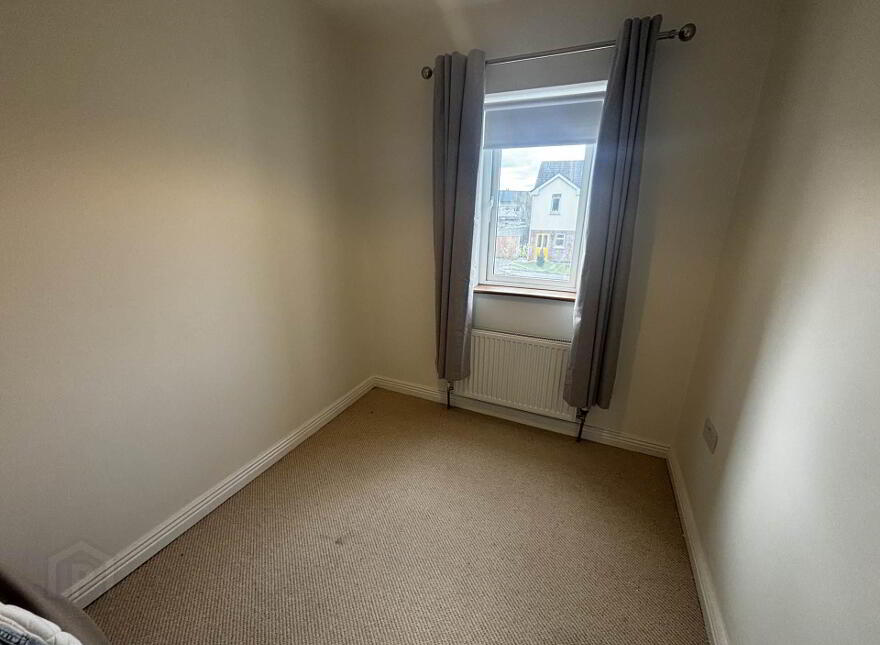 42 Cluain Dubh, Father Russell Road