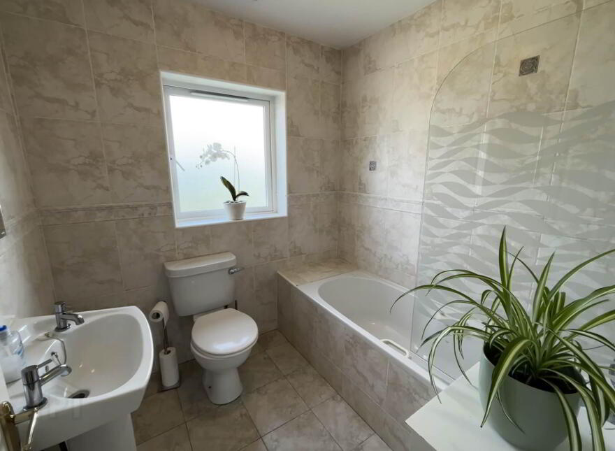 42 Cluain Dubh, Father Russell Road