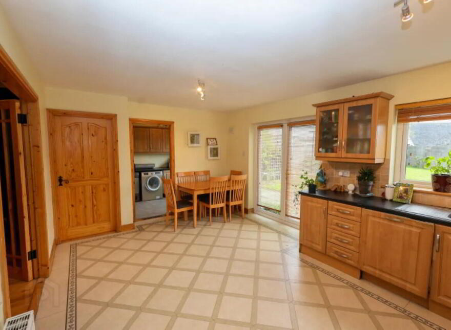 13 Lir Park, Castlepollard, N91W6Y2