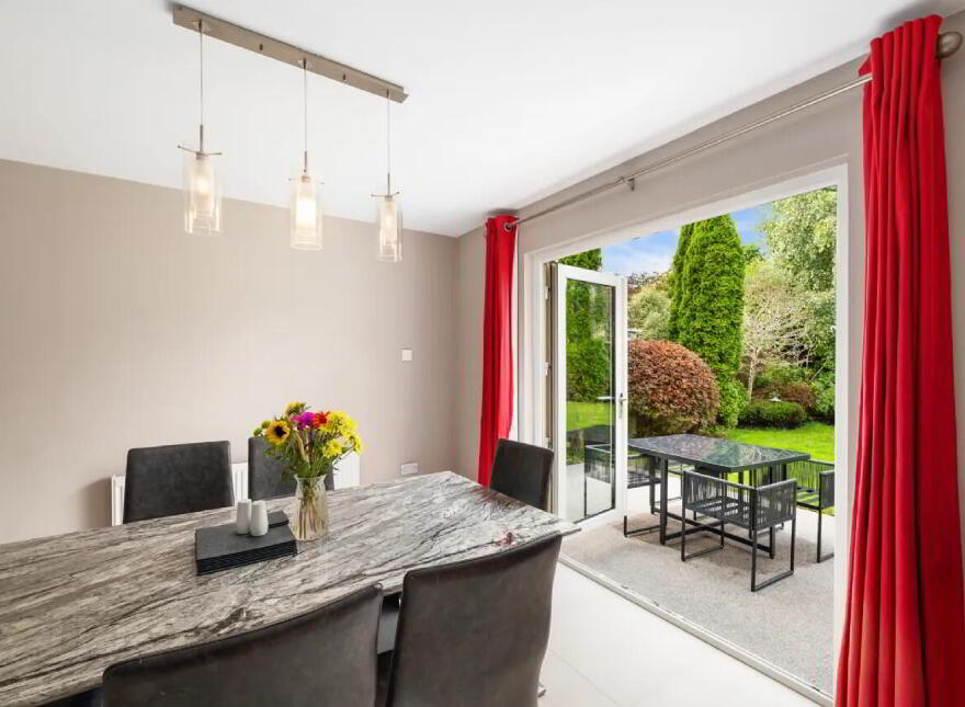 10 Meadowlands, College Wood, Mallow, P51RC2Y