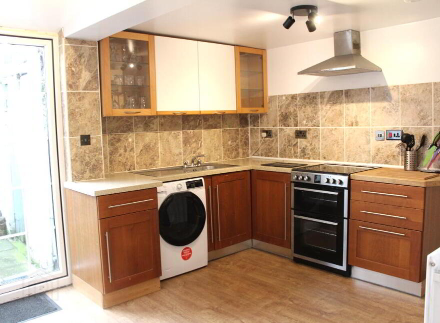 71 Euston Street, Belfast, BT6 9AF