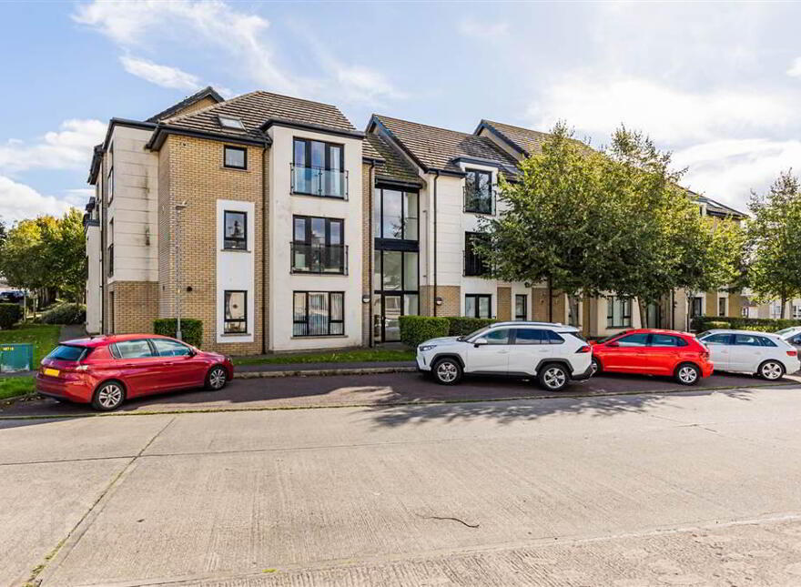 27 Drumadoon Square, Dundonald, Belfast, BT16 2QN