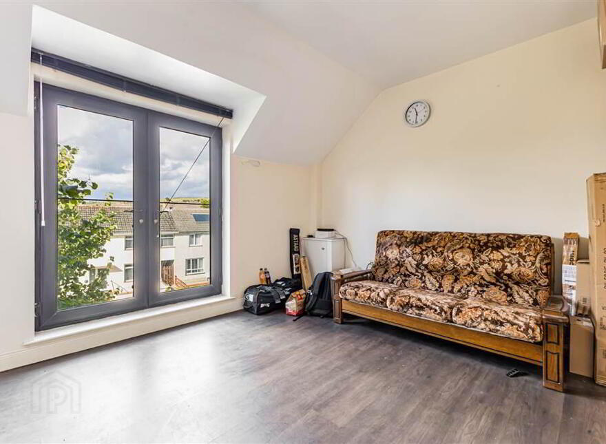 27 Drumadoon Square, Dundonald, Belfast, BT16 2QN