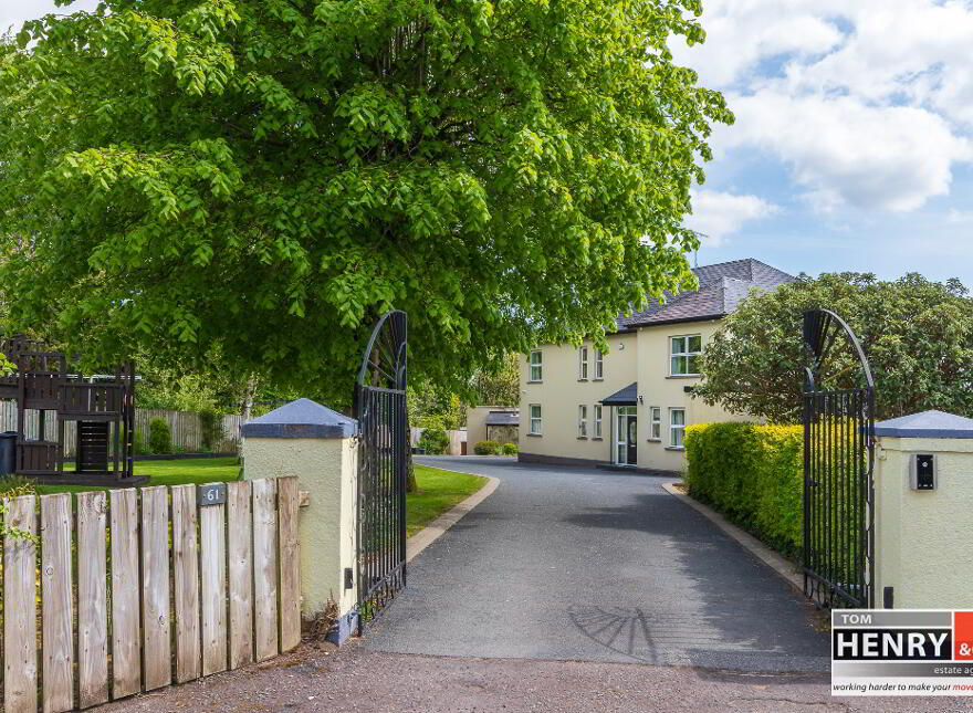 61 Killymeal Road, Dungannon, BT71 6LJ