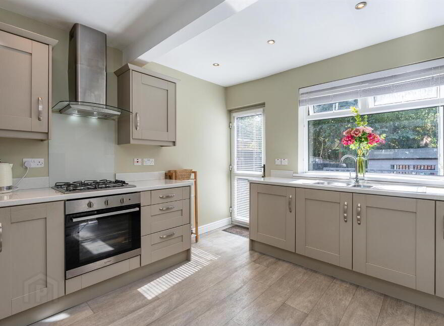 20 Cloghan Crescent, Belfast, BT5 7HG