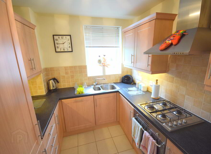 76 Bell Towers, Bell Towers South, Off Ravenhill Road, Belfast, BT7 2HD