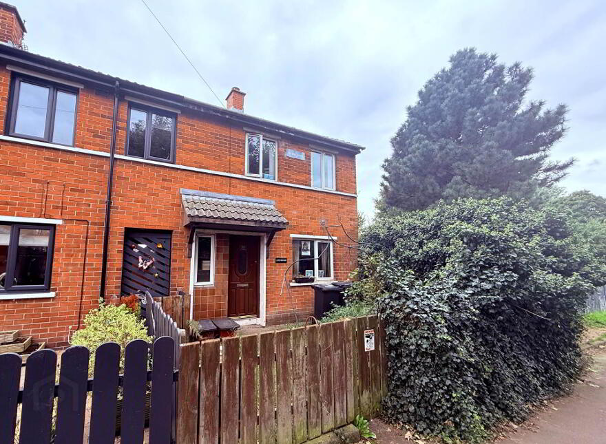 80 Sandbrook Park, Sydenham, Belfast, BT4 1NL photo