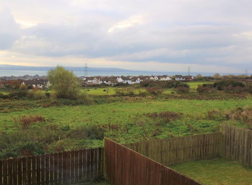 4 Highgrove Gate, Carrickfergus, BT38 9TX