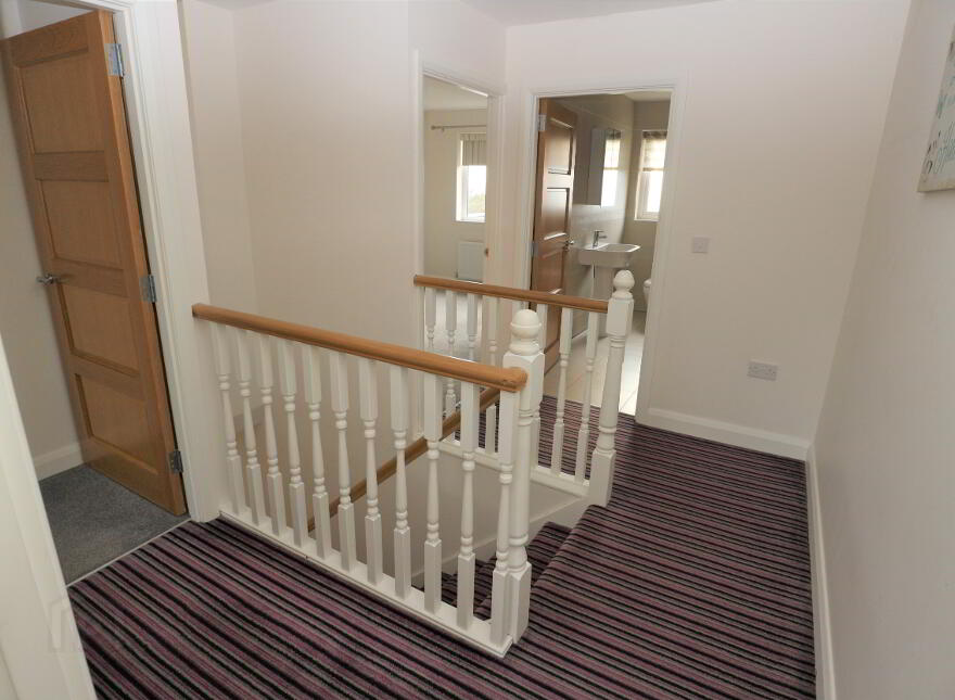 4 Highgrove Gate, Carrickfergus, BT38 9TX