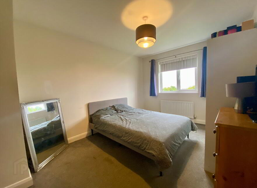 4 Highgrove Gate, Carrickfergus, BT38 9TX