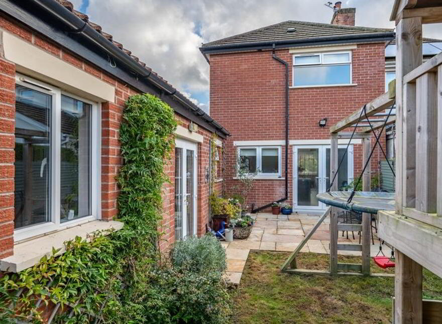 13 Knockbreda Drive, Belfast, BT6 0HJ