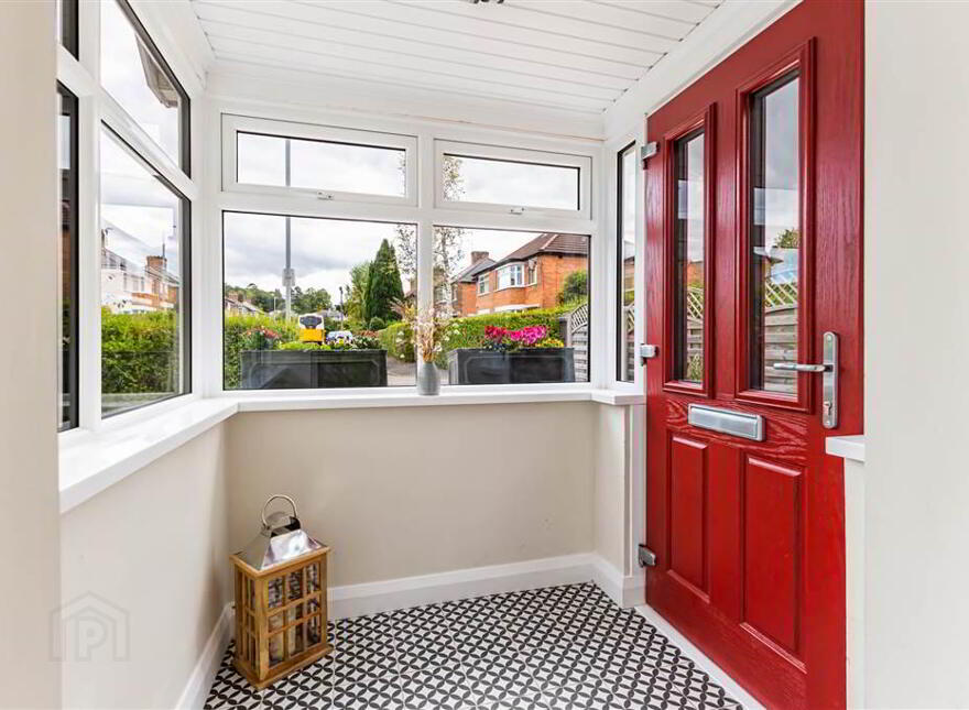24 Knockbreda Park, Rosetta, Belfast, BT6 0HB