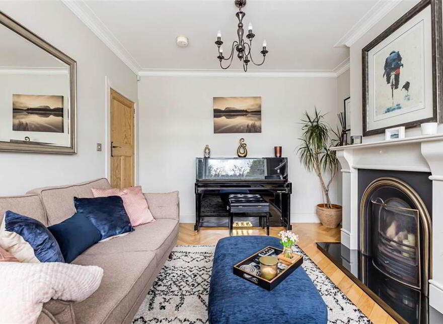 24 Knockbreda Park, Rosetta, Belfast, BT6 0HB