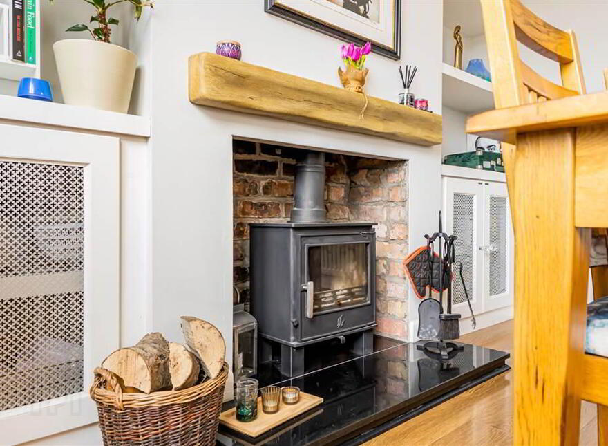 24 Knockbreda Park, Rosetta, Belfast, BT6 0HB