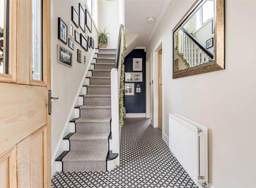 24 Knockbreda Park, Rosetta, Belfast, BT6 0HB