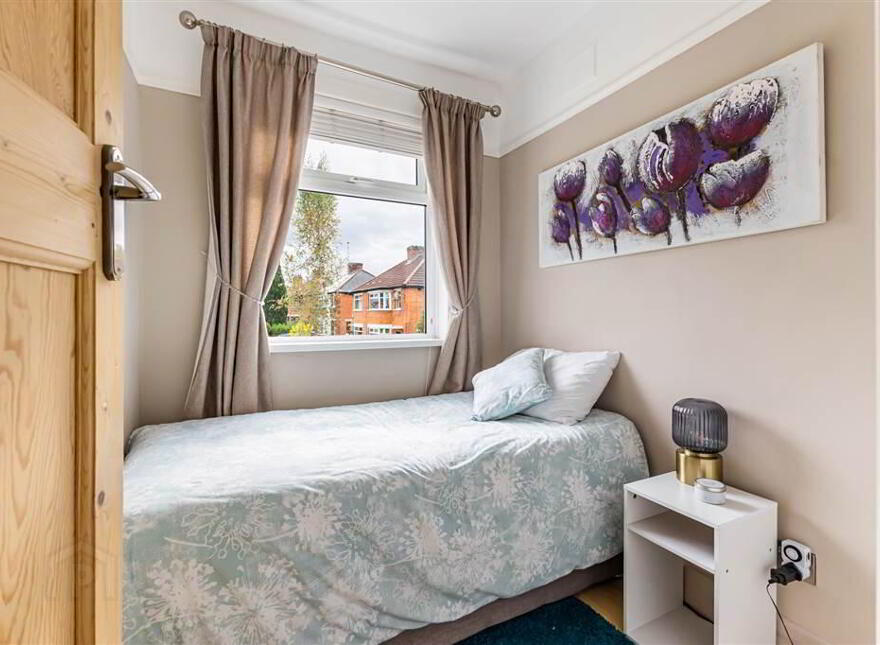 24 Knockbreda Park, Rosetta, Belfast, BT6 0HB