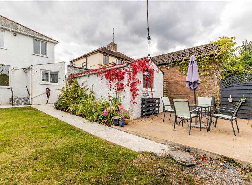 24 Knockbreda Park, Rosetta, Belfast, BT6 0HB