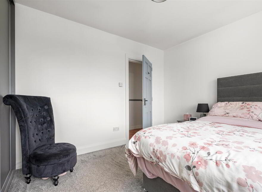 22 Loughview Road, Crumlin, BT29 4RE