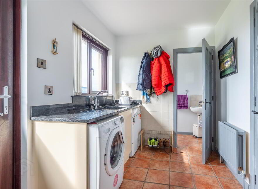 22 Loughview Road, Crumlin, BT29 4RE