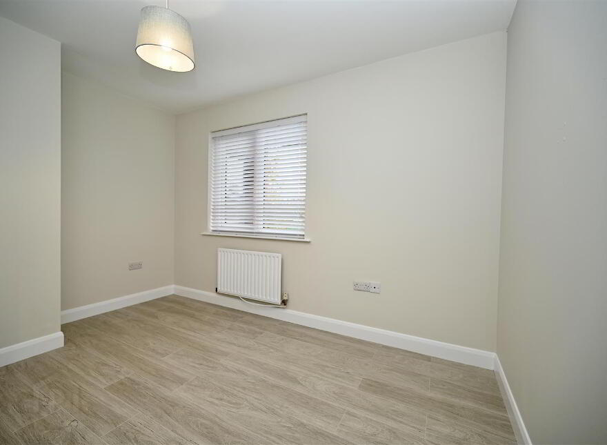 Apt 7, 39 Dundela Crescent, Belfast, BT4 3BN