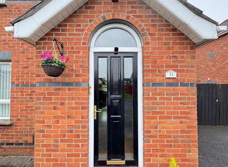 33 Brackenridge, Carrickfergus, BT38 8FW