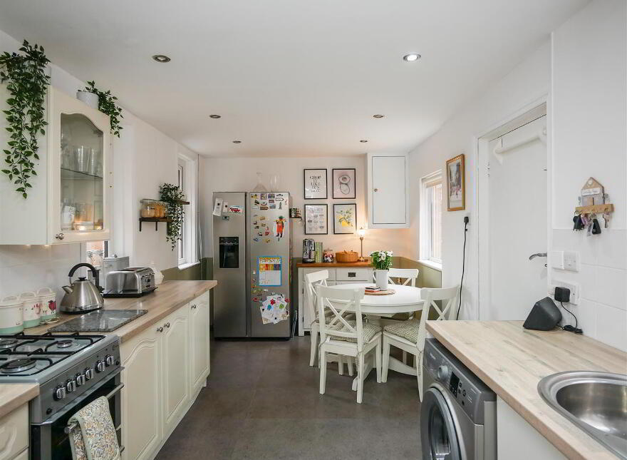 24 St. Johns Avenue, Upper Ormeau, Belfast, BT7 3JE