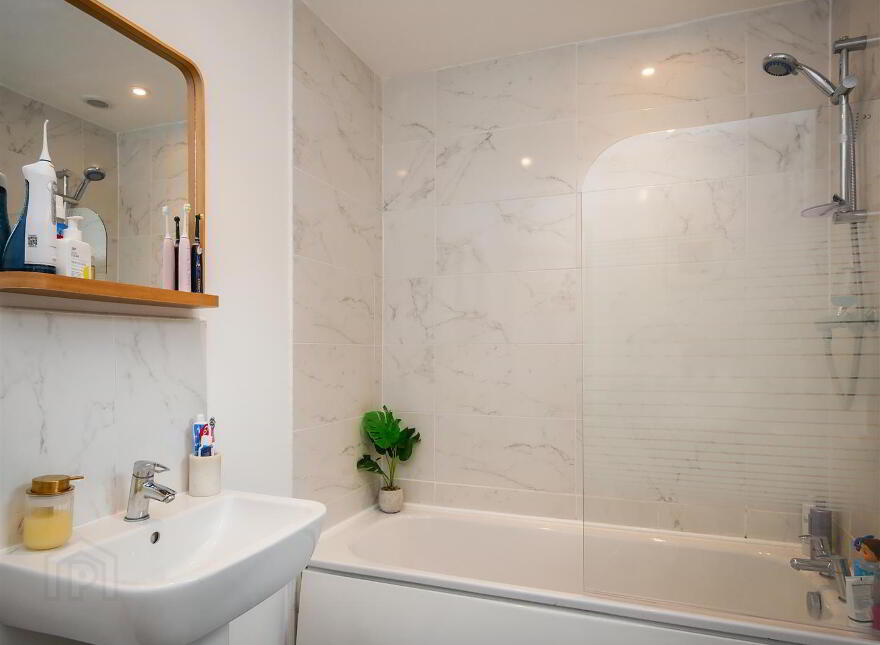 24 St. Johns Avenue, Upper Ormeau, Belfast, BT7 3JE