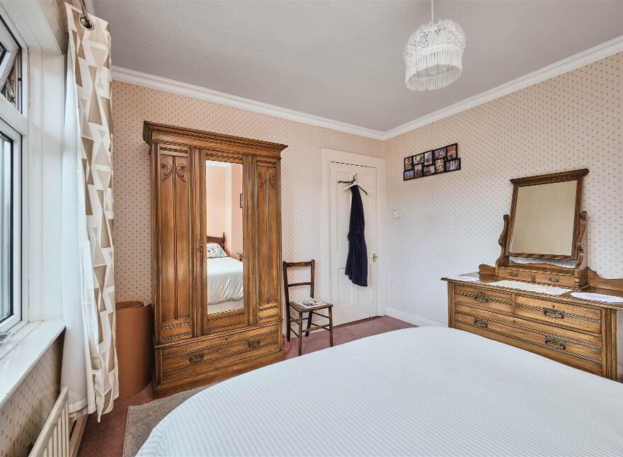 10 Royal Avenue, Portstewart, BT55 7LE
