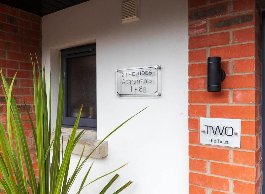 Apt 5 The Tides, Carrickfergus, BT38 8GN