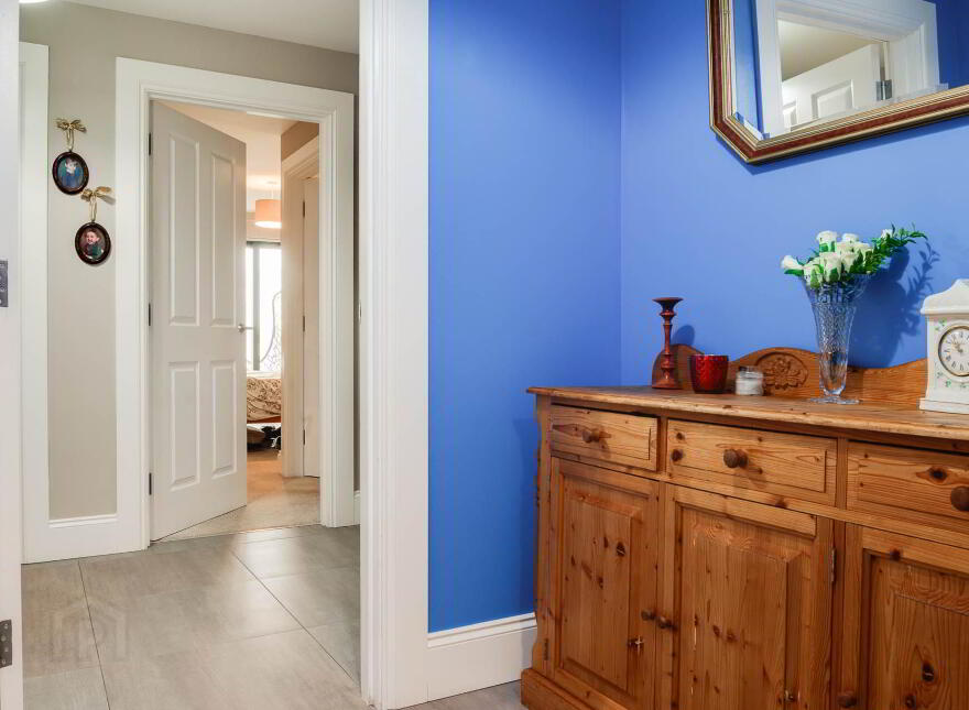 Apt 5 The Tides, Carrickfergus, BT38 8GN