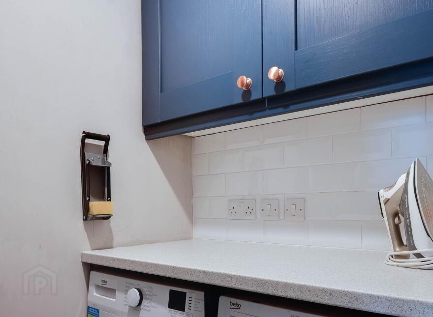 Apt 5 The Tides, Carrickfergus, BT38 8GN