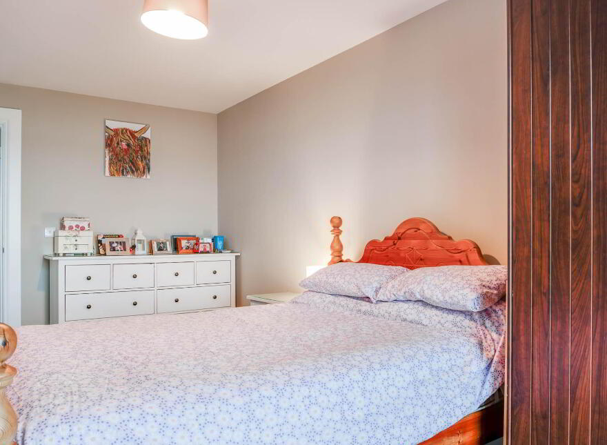 Apt 5 The Tides, Carrickfergus, BT38 8GN