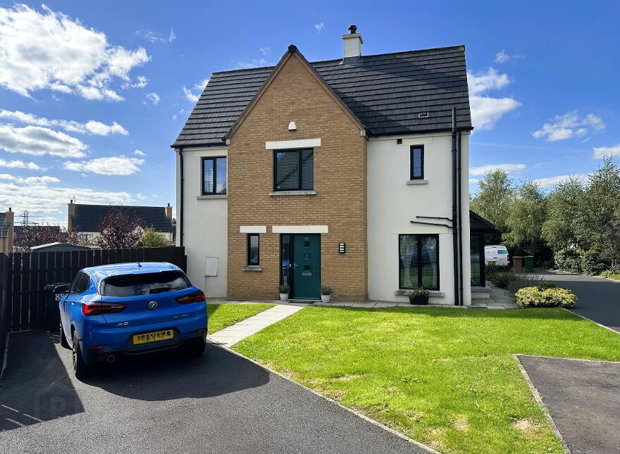 89 Bishops Green, Banbridge, BT32 4FB photo