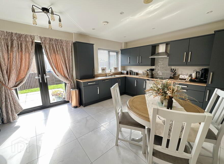 89 Bishops Green, Banbridge, BT32 4FB