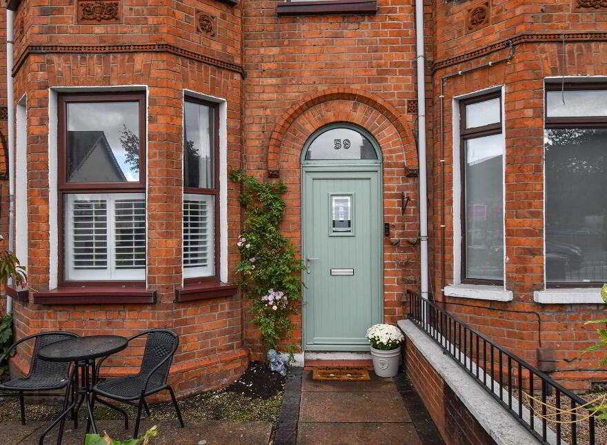 59 Ballygomartin Road, Belfast, BT13 3LB