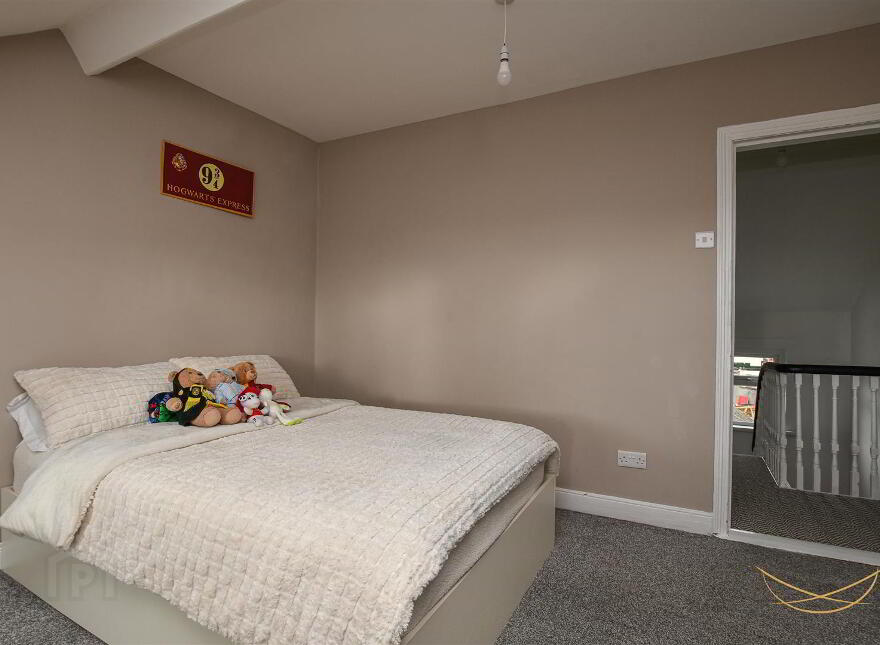 59 Ballygomartin Road, Belfast, BT13 3LB