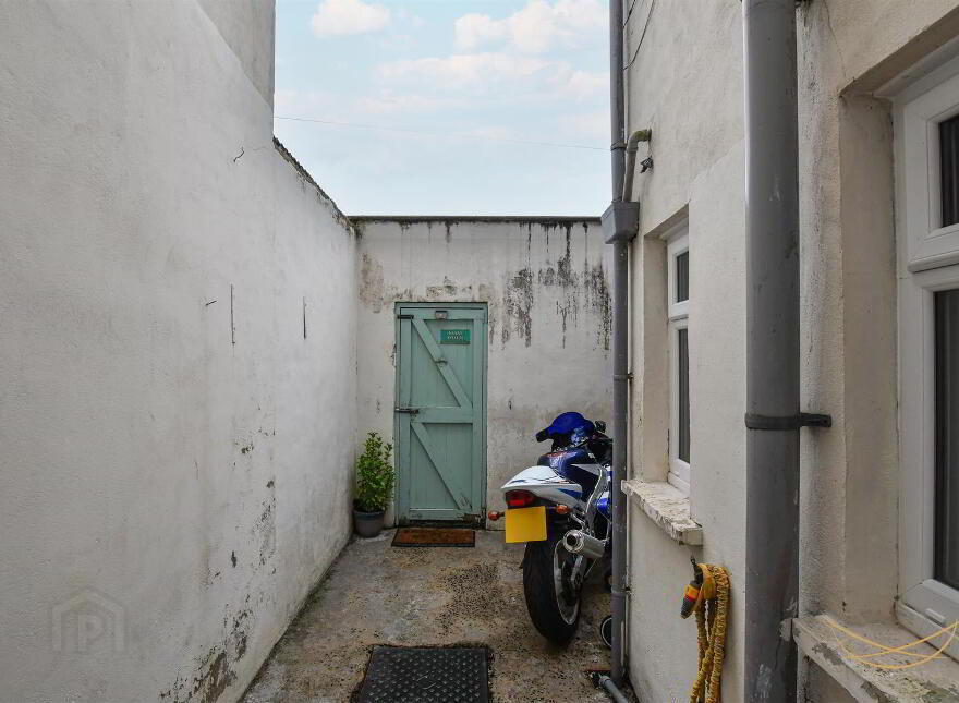 59 Ballygomartin Road, Belfast, BT13 3LB
